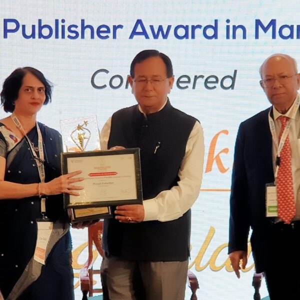 National outstanding publisher award to prasad prakashan by federation of all indian publishers association